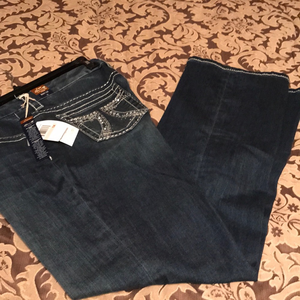 Seven Jeans